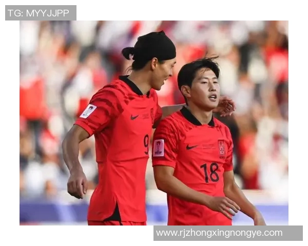 韩国足球帅气球星盘点 这些球员不仅踢球好还颜值爆表